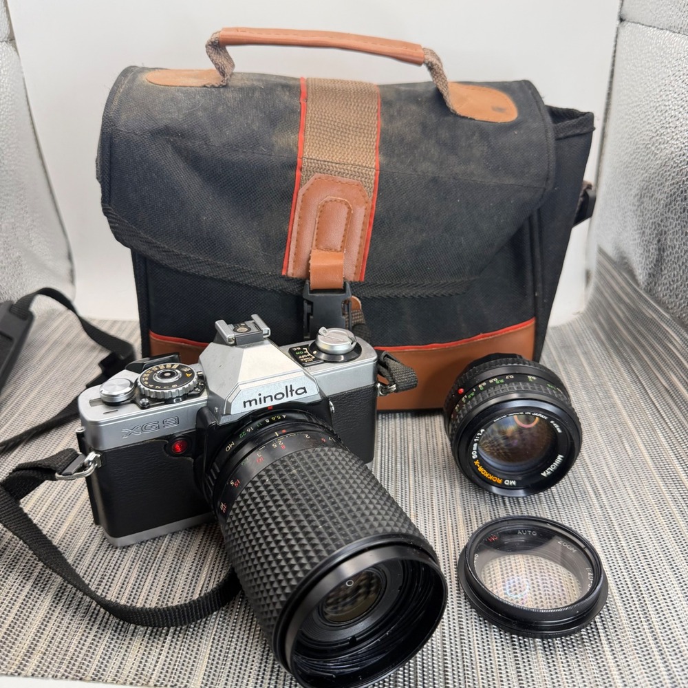 Minolta XG-9 35mm SLR Film Camera Kit with 50mm f1.4 and 70-210mm Lenses Bag